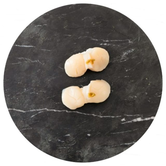 Scallop (Jumbo) (2pc) Sushi.