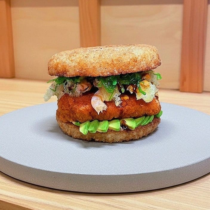 寿司バーガー sushi bāgā.