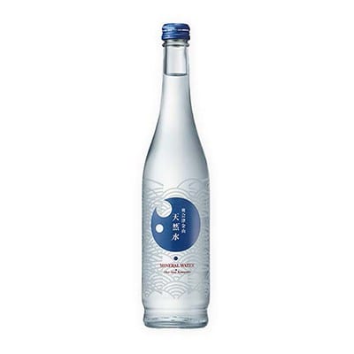 Okuaizu Mineral Water.